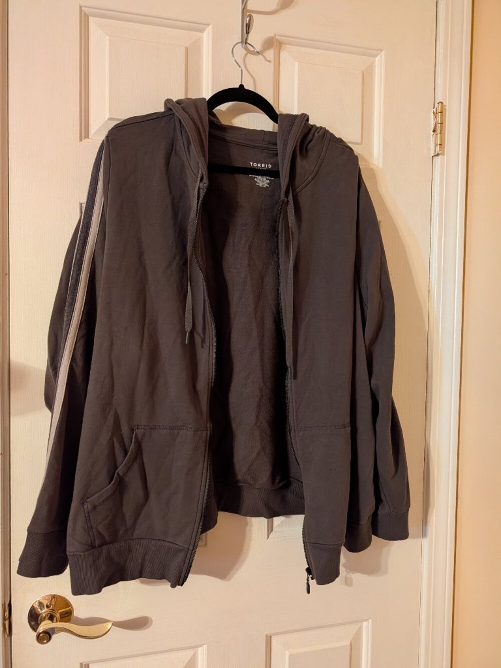 Torrid Zip up Hoodie ~ 3/3X/22-24
